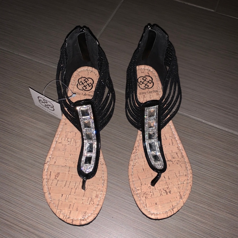 Daisy Fuentes Black Metallic Open Toe Sandals